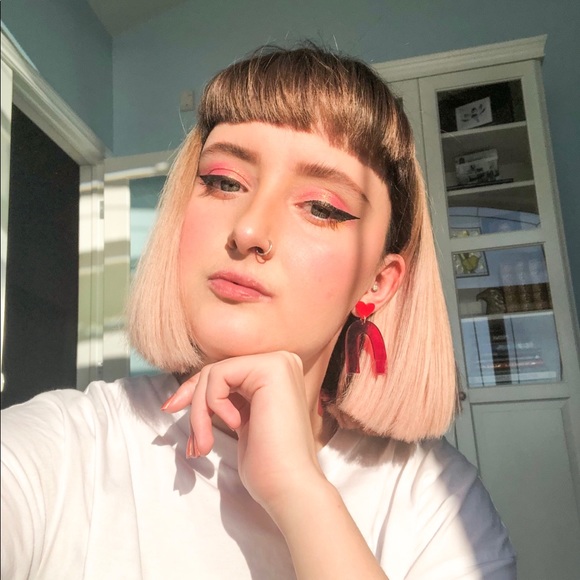 Meet your Posher, Breanne - Picture 1 of 1